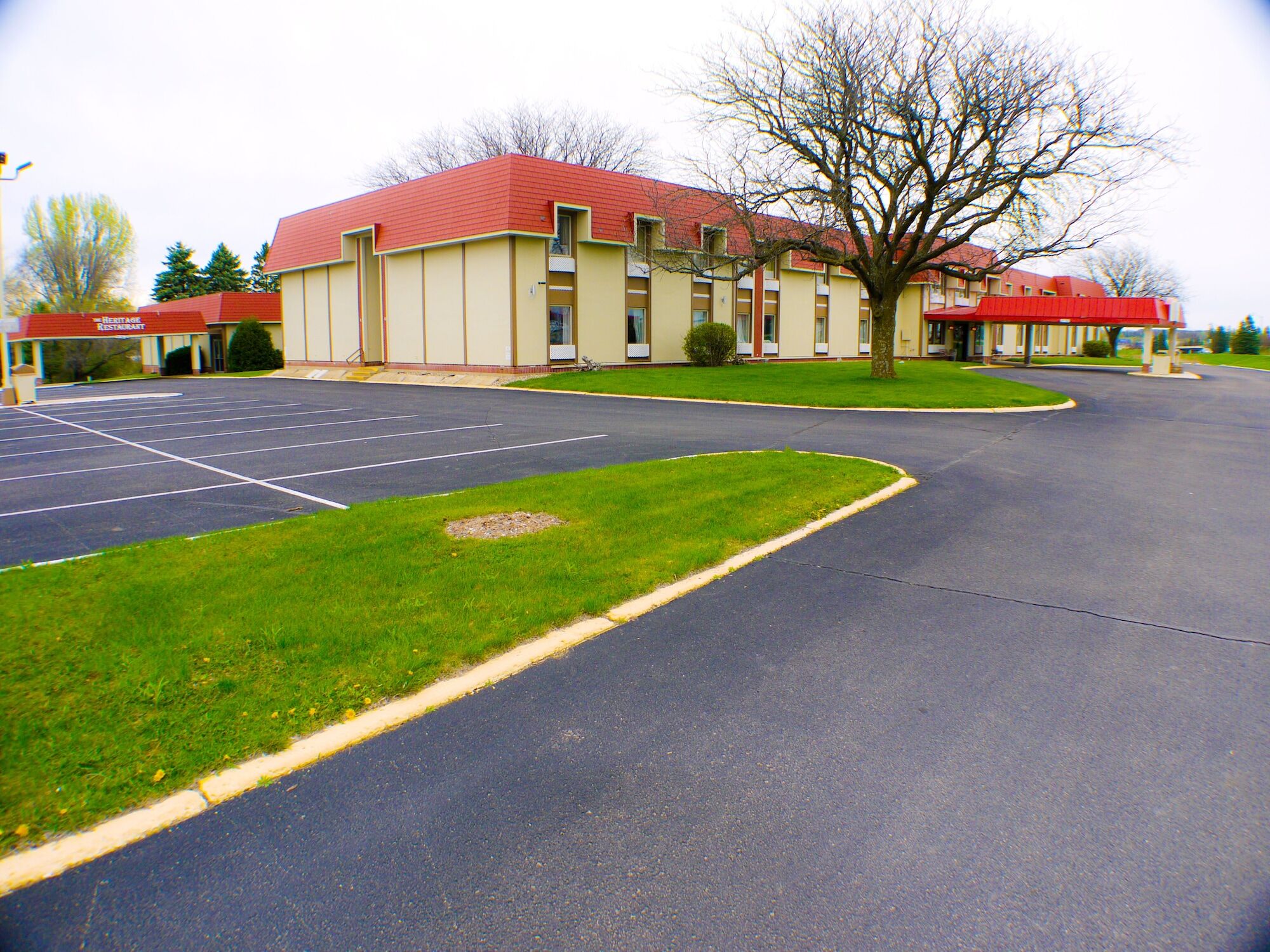 Hotel Ramada By Wyndham Albert Lea Exterior foto